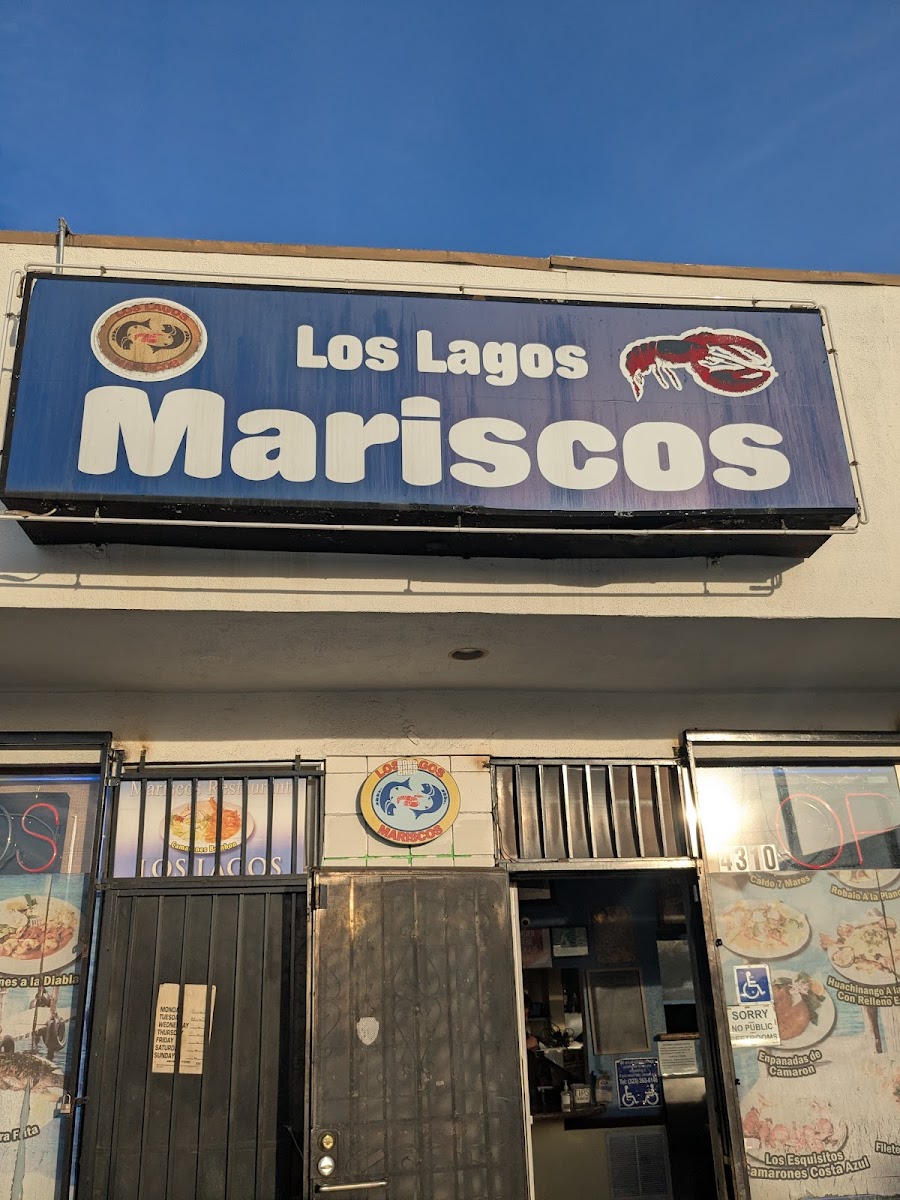 Los Lagos Mariscos Restaurant